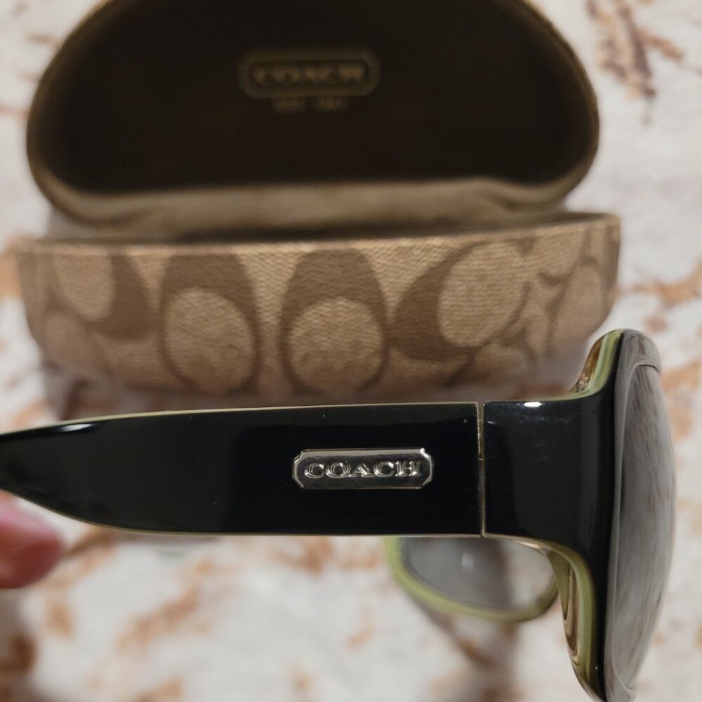 Coach sunglasses and case - Picture 8 of 9